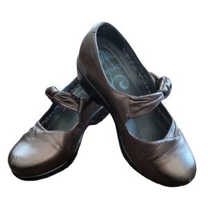 Dansko Ainsley Bronze Leather Mary Jane Shoes Size 38 (US Size 7.5-8)
